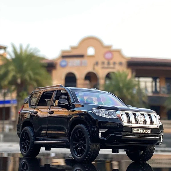 CARRO COLECIONAVEL TOYOTA PRADO ESCALA 1:32 - GameShop Angola