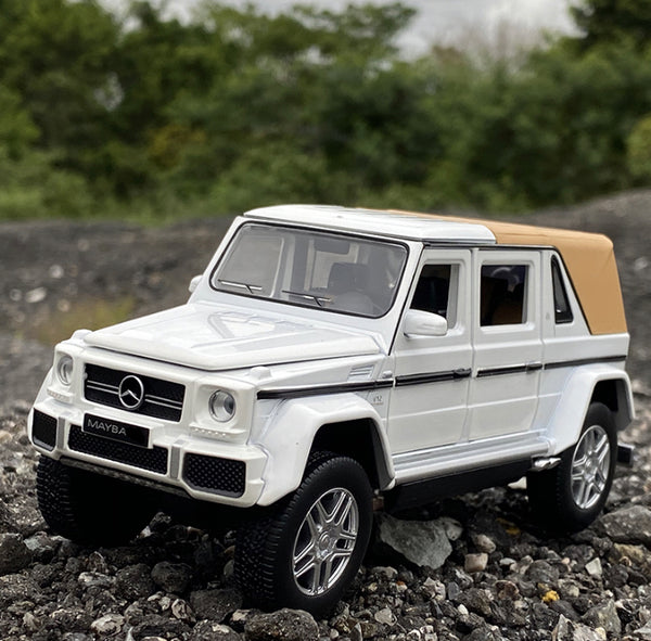 CARRO COLECIONÁVEL MERCEDES-BENZ MAYBACH G650 ESCALA 1:24