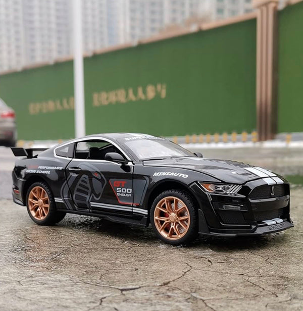 CARRO COLECIONÁVEL FORD MUSTANG SHELBY GT500 ESCALA 1:24