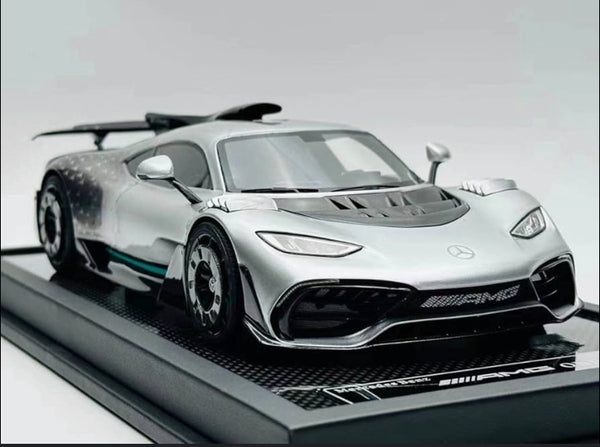 CARRO COLECIONÁVEL MERCEDES-BENZ ONE - GameShop Angola
