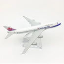 AVIÃO COLECIONÁVEL BOEING CHINA AIRLINES A320 ESCALA 20 cm - GameShop Angola