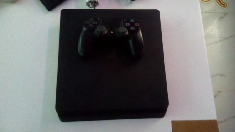 CONSOLA PLAYSTATION 4 SLIM 500GB 1 Comando - SEMINOVO