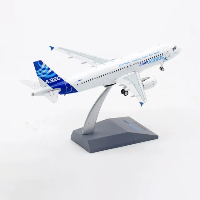 AVIÃO COLECIONÁVEL AIRBUS A380 ESCALA 16 cm