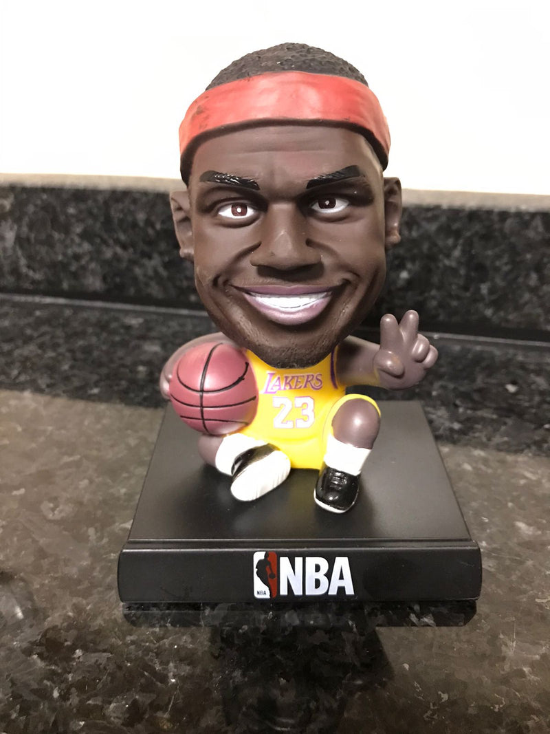 FIGURINHA LEBRON JAMES - LAKERS