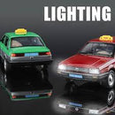 CARRO COLECIONÁVEL VOLKSWAGEN SANTANA TÁXI - ESCALA 1:24