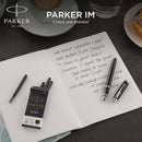 Caneta tinteiro Parker IM, laca preta com acabamento dourado, ponta fina, refil de tinta azul, caixa de presente elegante- DELUXE EDITION