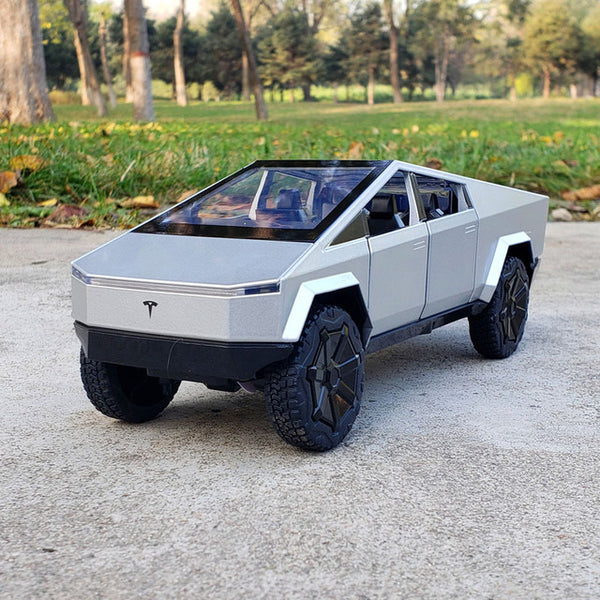 CARRO COLECIONAVEL  TESLA PICKUP P-22 ESCALA  1:24