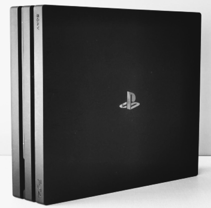 CONSOLA PLAYSTATION 4 PRO 1TB BLACK 1 COMANDOS - SEMINOVO - 1TB