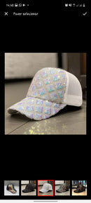 CHAPÉU FEMENINO COM LANTEJOULAS BRILHANTES - GameShop Angola