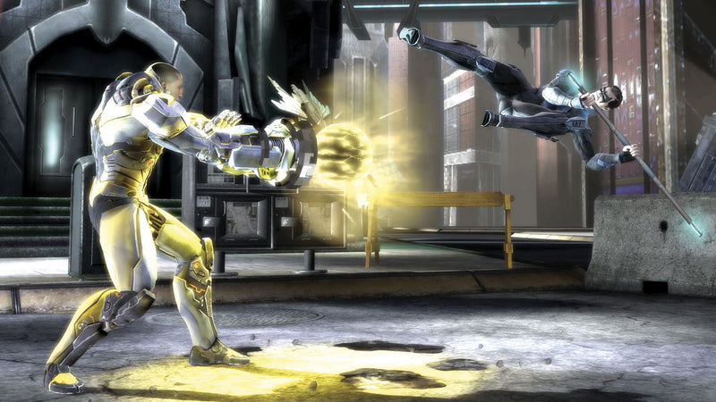 INJUSTICE: GOD AMONG US ULTIMATE EDITION - SEMINOVO - PS4